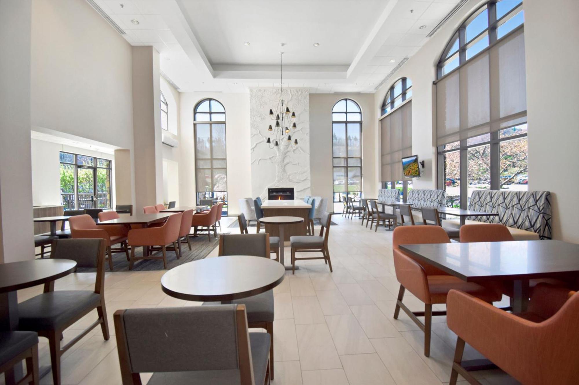 Holiday Inn Express Boone By Ihg Exterior foto