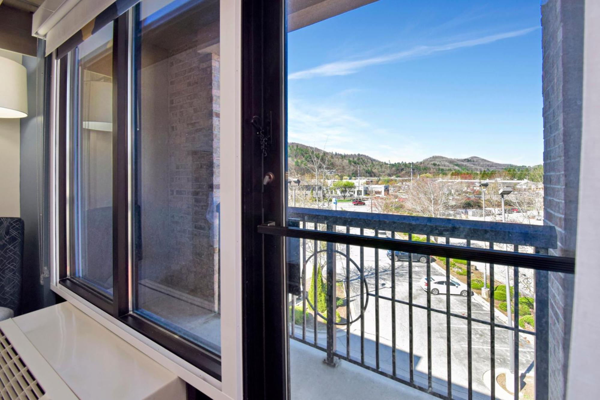 Holiday Inn Express Boone By Ihg Exterior foto